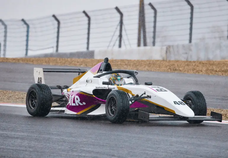 モータースポーツ事業のイメージ