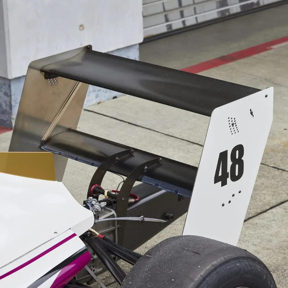 シングルプレーン リアウィング